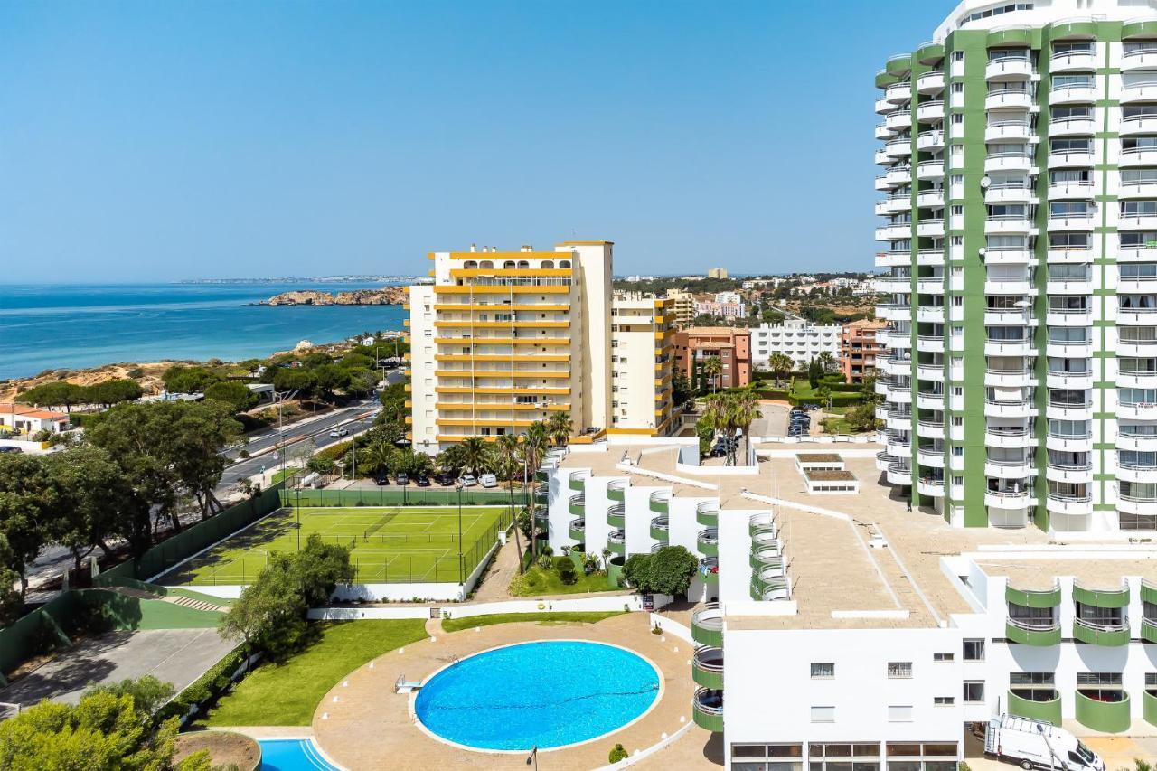 Charming Apartment W/ Pool & Balcony In Portimao By Lovelystay מראה חיצוני תמונה
